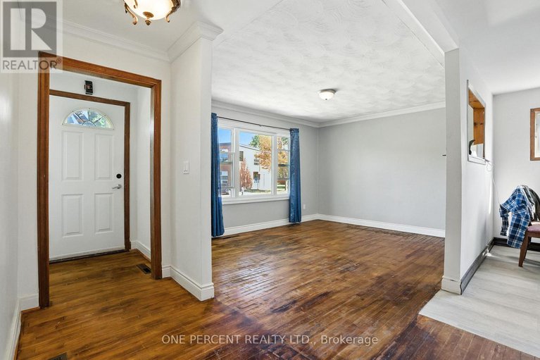 28852356/279-anna-avenue-w/carlington/ottawa/ontario/K1Z7V5_4