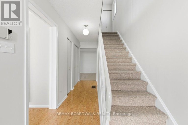 29640034/47-2210-loyola-avenue/beaconwood/ottawa/ontario/K1J8H5_5