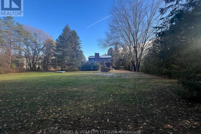 29262482/5361-hilltop-drive/manotick-long-island-nicholls-island/ottawa/ontario/K4M1G4_45