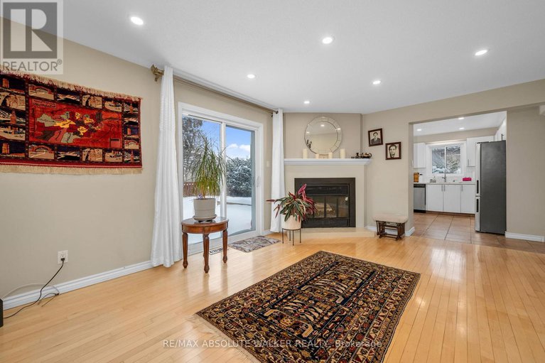 29318245/1849-montereau-avenue/chapel-hill/ottawa/ontario/K1C5X5_14