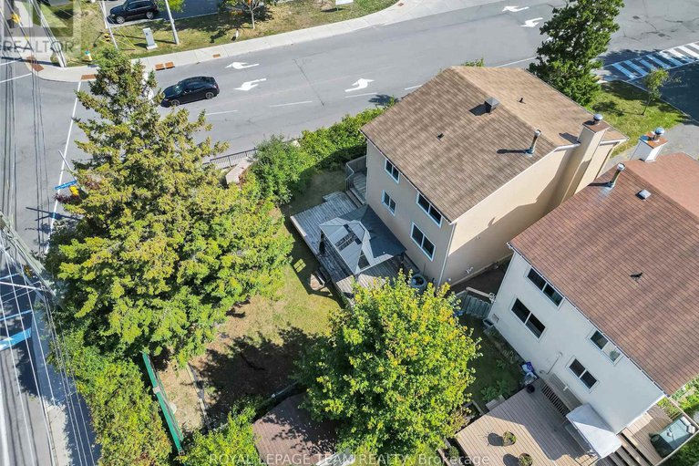 28858283/2-brookhaven-court/leslie-park/ottawa/ontario/K2H9E3_35