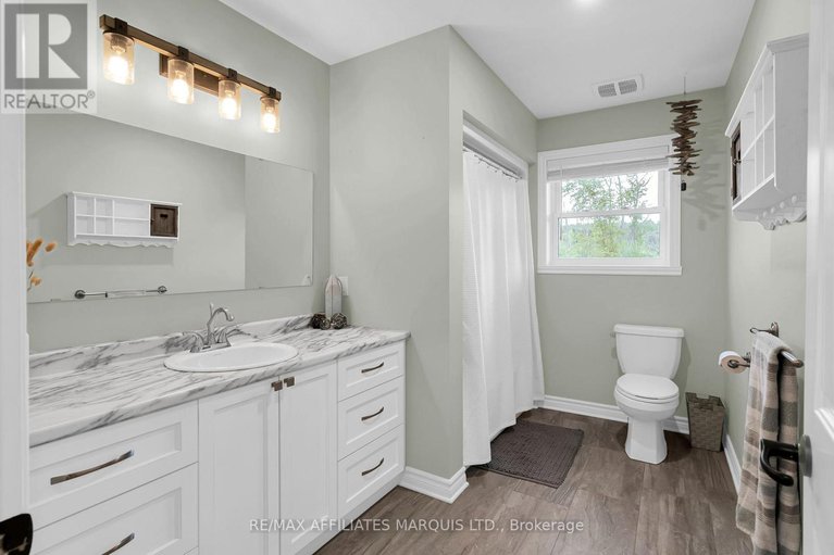 28797293/6840-lalonde-boulevard/south-glengarry-charlottenburgh-twp/south-glengarry/ontario/K0C2E0_16