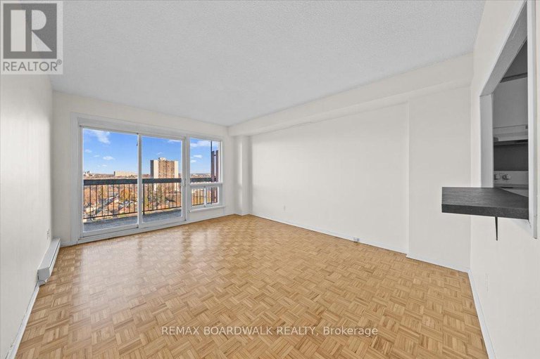 29401597/1507-158b-mcarthur-avenue/vanier/ottawa/ontario/K1L8C9_12