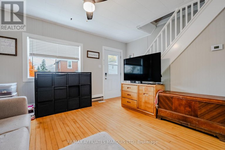 29024844/18-mechanic-street-w/maxville/north-glengarry/ontario/K0C1T0_14