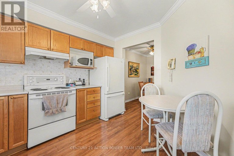 29643950/18-teeswater-street/beaverbrook/ottawa/ontario/K2K2W9_14