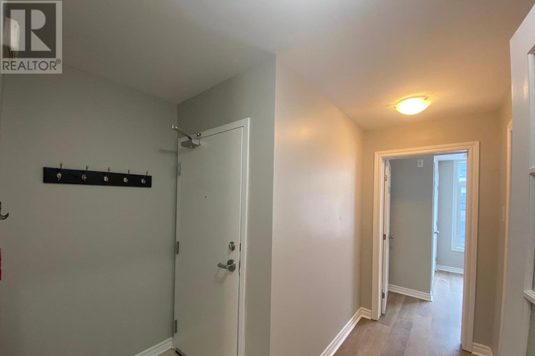 27944167/c-857-blackcomb-pvt/elmvale-acres/ottawa/ontario/K1G4E4_5