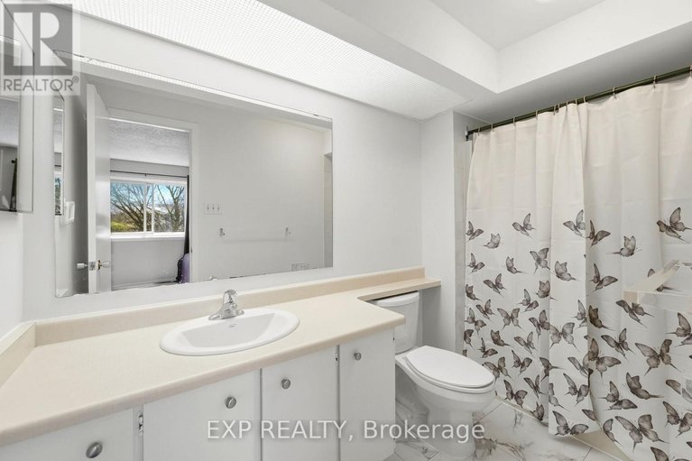 29663235/8-322-robillard-private/hunt-club-parkgreenboro/ottawa/ontario/K1T2V8_23