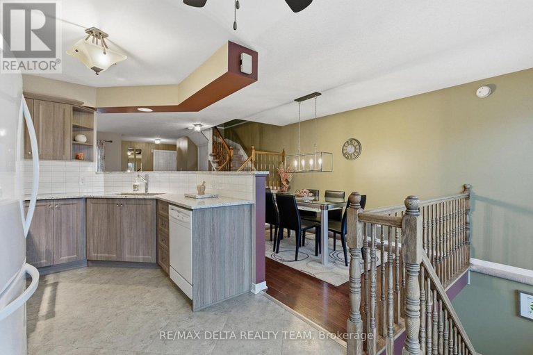 29053952/775-nesting-way/fallingbrookgardenway-south/ottawa/ontario/K4A3X6_12