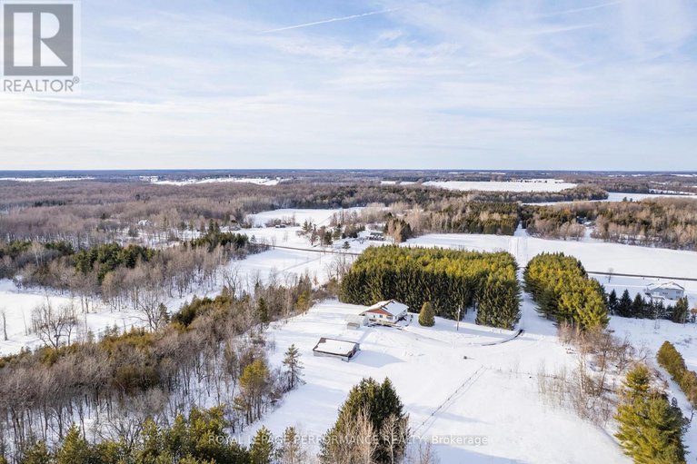 29397472/20276-maple-road/south-glengarry-charlottenburgh-twp/south-glengarry/ontario/K0C2J0_47