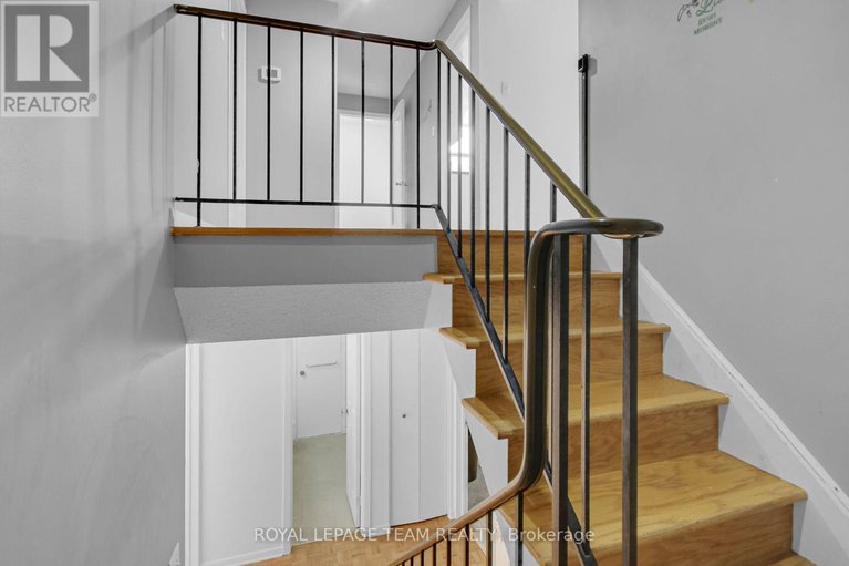 28738547/52-bowhill-avenue/borden-farmstewart-farmcarleton-heightsparkwood-hills/ottawa/ontario/K2E6S7_20