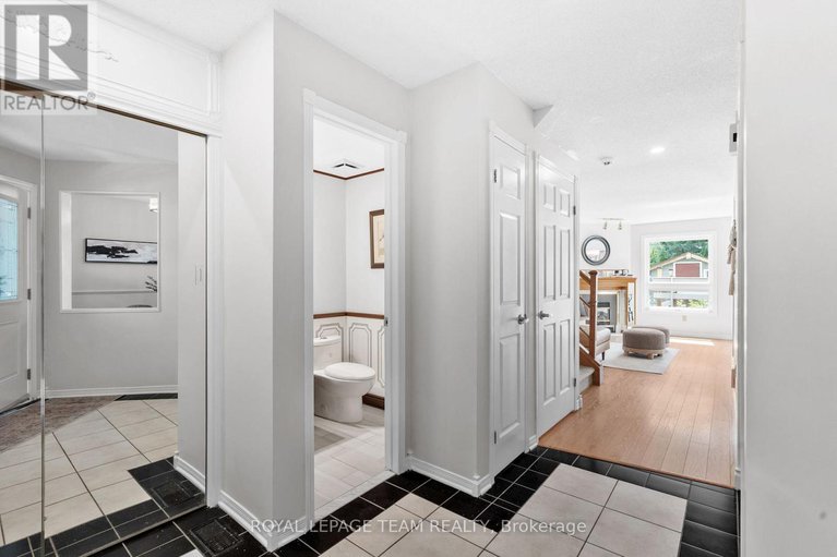 28651706/41-peterson-place/katimavik/ottawa/ontario/K2L4A8_5
