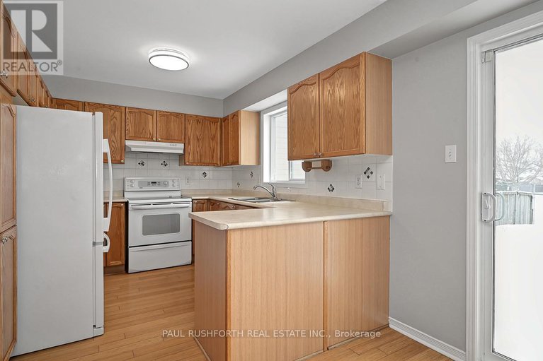 29407131/1091-ballantyne-drive/fallingbrookgardenway-south/ottawa/ontario/K4A4C6_13