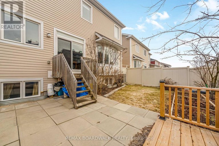 29599853/161-flowing-creek-circle/emerald-meadowstrailwest/ottawa/ontario/K2M0K2_41
