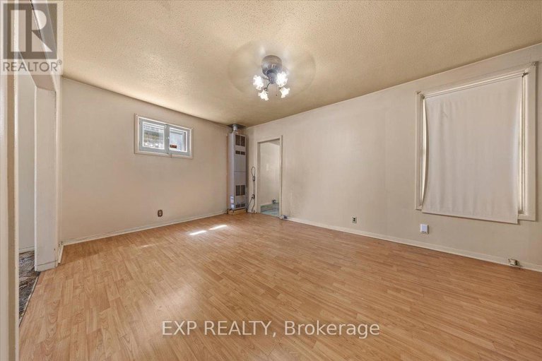 29111606/198-hinchey-avenue/mechanicsville/ottawa/ontario/K1Y1L7_6