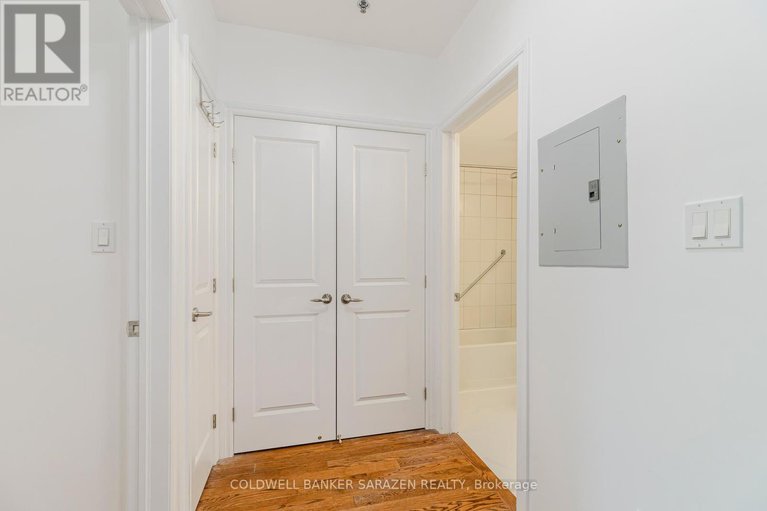 28439849/218-429-kent-street/ottawa-centre/ottawa/ontario/K2P1B5_24