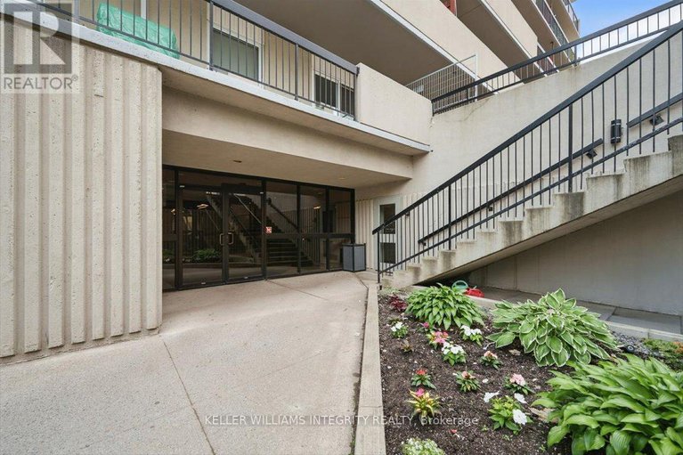 28479507/1804-158-mcarthur-avenue/vanier/ottawa/ontario/K1L8E7_2