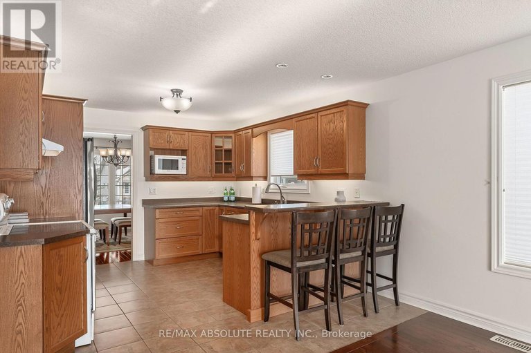 29431379/192-fairbairn-bros-street/almonte/mississippi-mills/ontario/K1A0A1_13