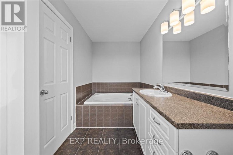 29173495/333-vienna-terrace/avalon-east/ottawa/ontario/K4A0J4_18