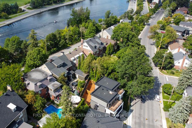 29386266/296-riverdale-avenue/old-ottawa-south/ottawa/ontario/K1S1R1_40