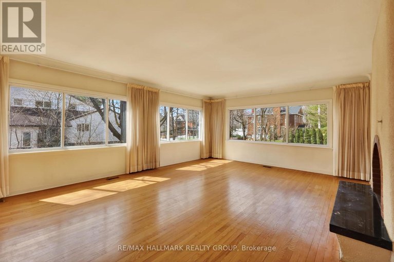29680907/570-minto-place/rockcliffe/ottawa/ontario/K1M0A8_18