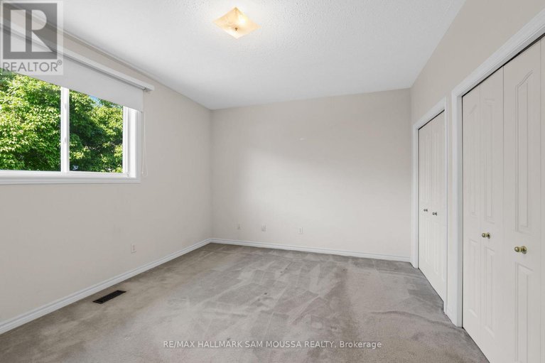 28402099/731-vermillion-drive/riverside-southgloucester-glen/ottawa/ontario/K1V1V9_17