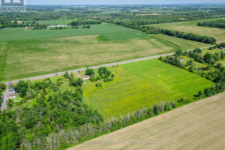 28606339/5058-johnson-road/south-glengarry-charlottenburgh-twp/south-glengarry/ontario/K0C2J0_46