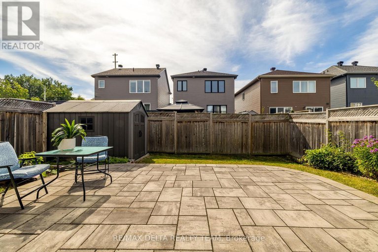 28750818/218-enclave-walk/mer-bleuebradley-estatesanderson-park/ottawa/ontario/K1W0J4_29