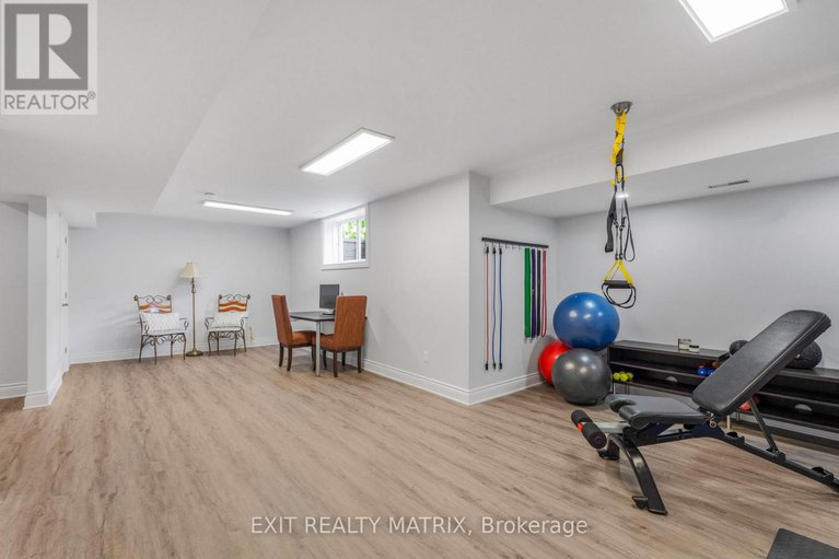 28788160/352-oakcrest-way/avalon-east/ottawa/ontario/K4A0S5_32
