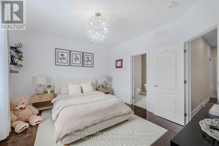 29584360/699-ballycastle-crescent/riverside-south/ottawa/ontario/K1X0A4_36