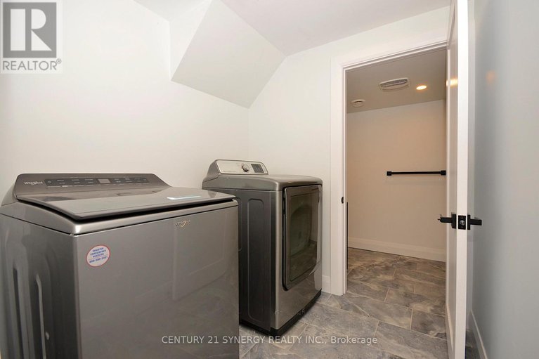 29094498/26-660-hochelaga-street/carson-meadows/ottawa/ontario/K1K2E9_45