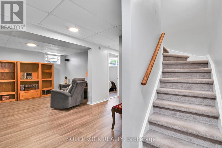 28645077/1824-mccallum-drive/fallingbrookgardenway-south/ottawa/ontario/K4A3T7_30