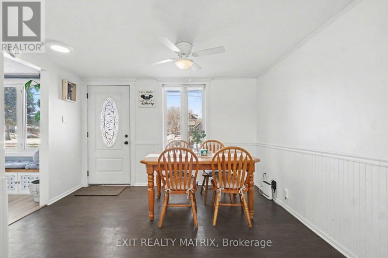 29422358/23-charles-street/north-stormont-finch-twp/north-stormont/ontario/K0A1R0_12