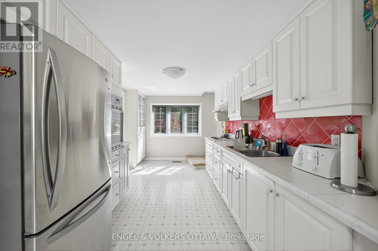 28738761/233-strathburn-street/almonte/mississippi-mills/ontario/K0A1A0_36