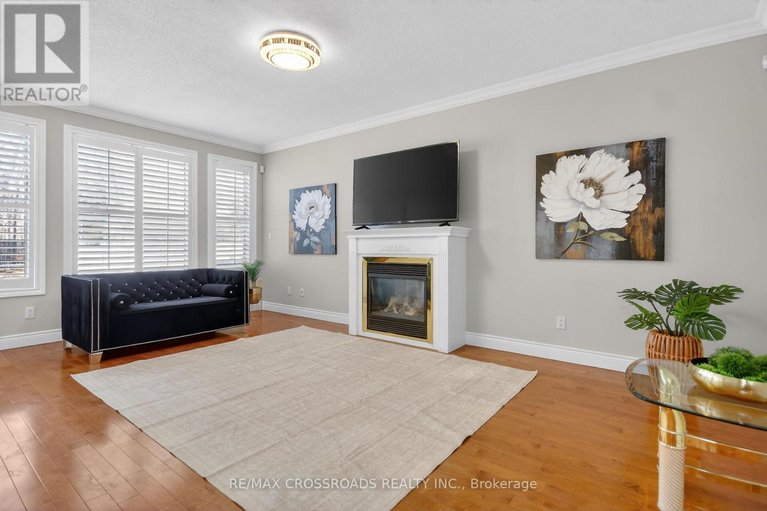 29588901/10-tierney-drive/longfields/ottawa/ontario/K2J4W2_12