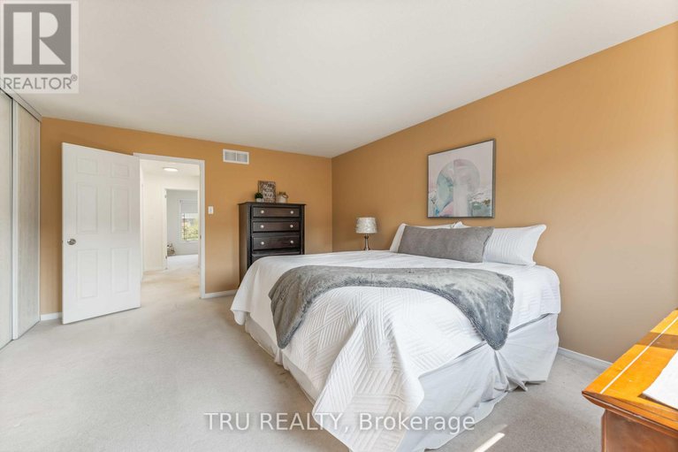 28803900/217-sorento-street/strandherd/ottawa/ontario/K2J0B6_16