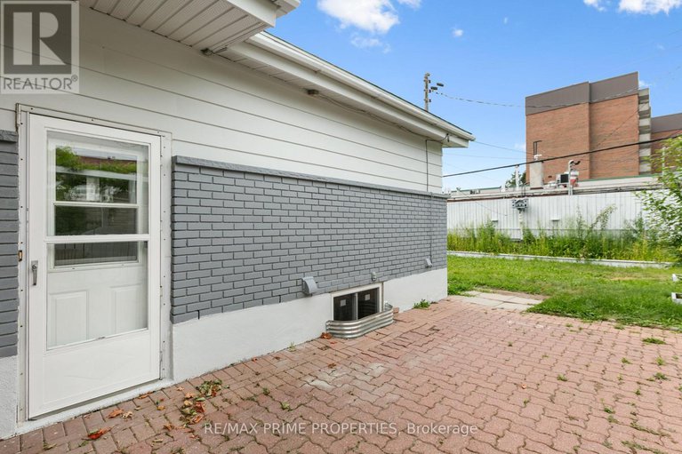 28675419/1035-connery-avenue/elmvale-acresurbandale/ottawa/ontario/K1G2N9_23