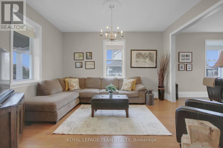 28403299/1456-meadow-drive/greely/ottawa/ontario/K4P1B1_7