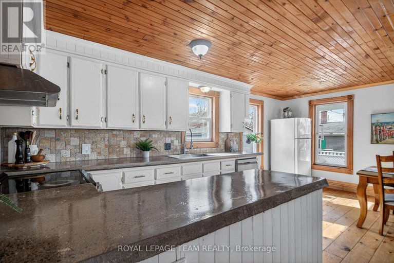 29560041/12332-county-rd-5-road/south-dundas-williamsburgh-twp/south-dundas/ontario/K0C2H0_14