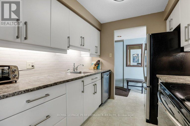 28552109/1904-470-laurier-avenue-w/ottawa-centre/ottawa/ontario/K1R7W9_13