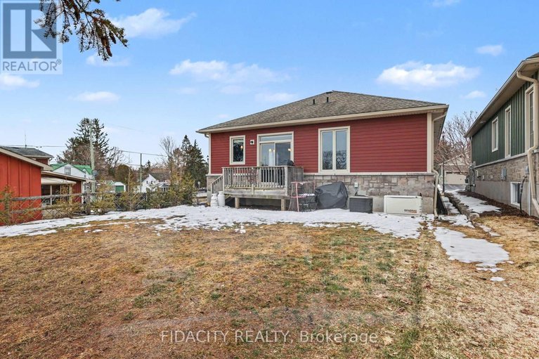 29514789/21-galens-way/kemptville/north-grenville/ontario/K0G1J0_30
