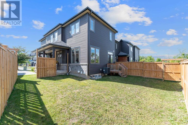 28817438/508-escapade-private/blossom-parkkemp-parkfindlay-creek/ottawa/ontario/K1X0J1_25