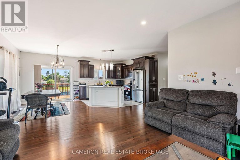 28548652/38-abagail-crescent/long-sault/south-stormont/ontario/K0C1M0_12