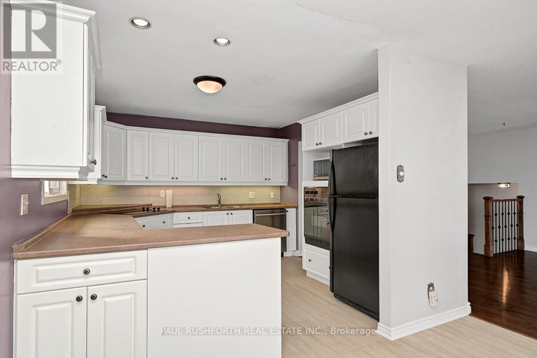 29401586/8-mac-storey-street/richmond/ottawa/ontario/K0A2Z0_12