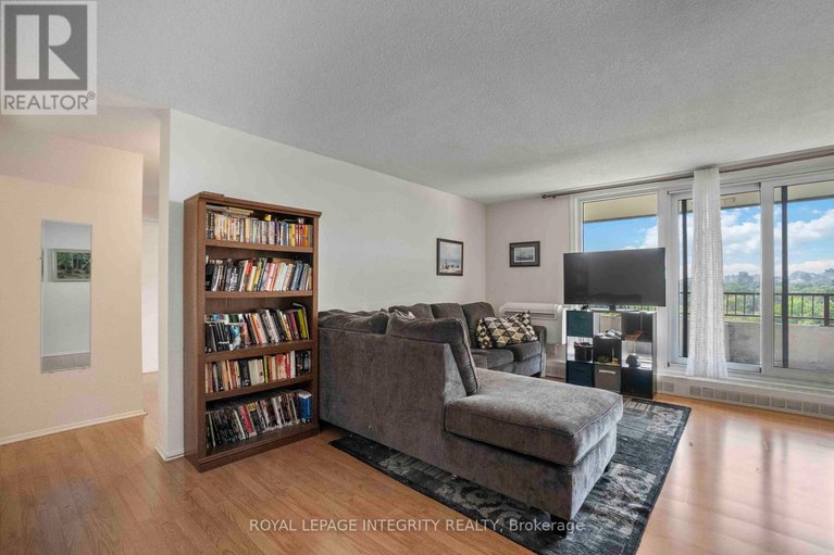28620829/1003-1785-frobisher-lane/riverview-park/ottawa/ontario/K1G3T7_2