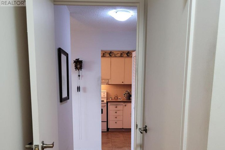 27744234/612-915-elmsmere-road/ottawa/ontario/K1J8H8_13