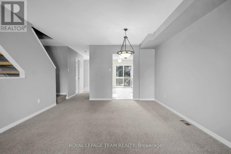 28790579/89-thornbury-crescent/centrepointe/ottawa/ontario/K2G6C4_7