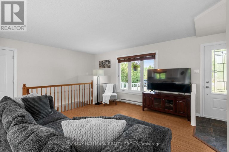 28782422/1754-labonte-street/clarencerockland-twp/clarence-rockland/ontario/K0A1N0_9
