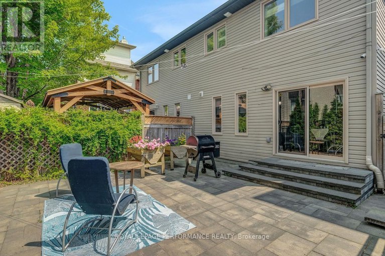 29425291/257-currell-avenue/westborohampton-park/ottawa/ontario/K1Z7J5_22