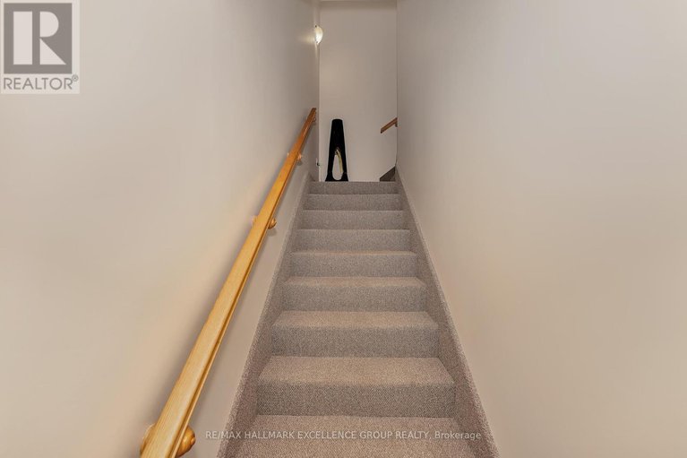 28810909/214-290-masters-lane/town-of-rockland/clarence-rockland/ontario/K4K0K5_34