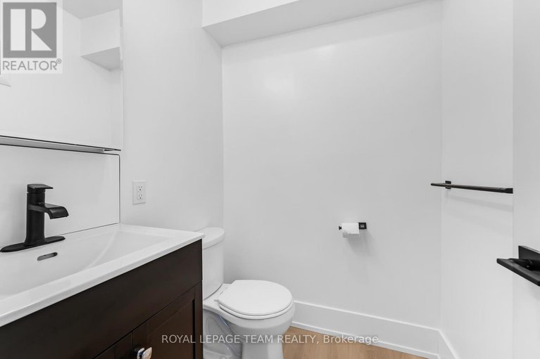 28948436/5-gilchrist-avenue/ottawa-west/ottawa/ontario/K1Y0M7_24